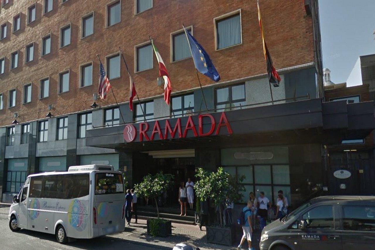 Ramada By Wyndham Naples Hotel Exterior foto