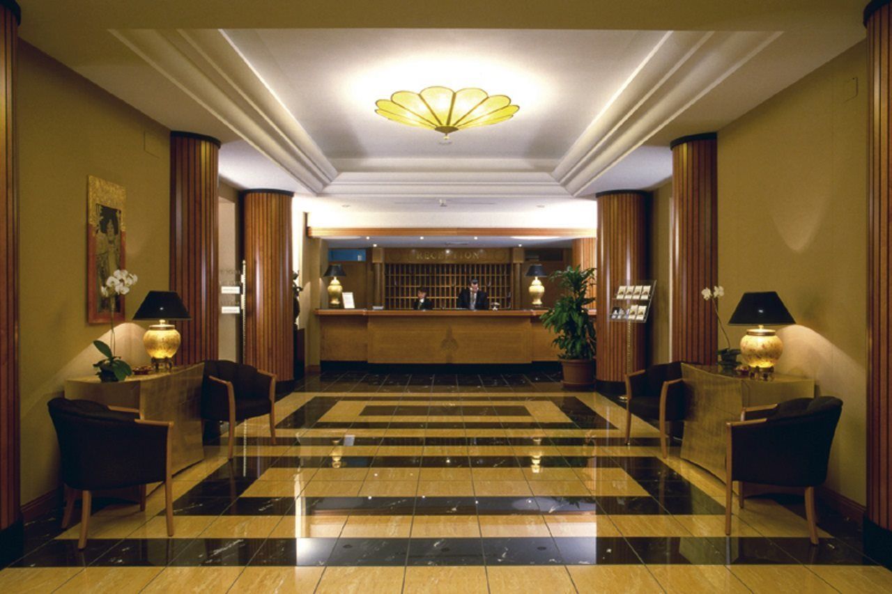 Ramada By Wyndham Naples Hotel Exterior foto