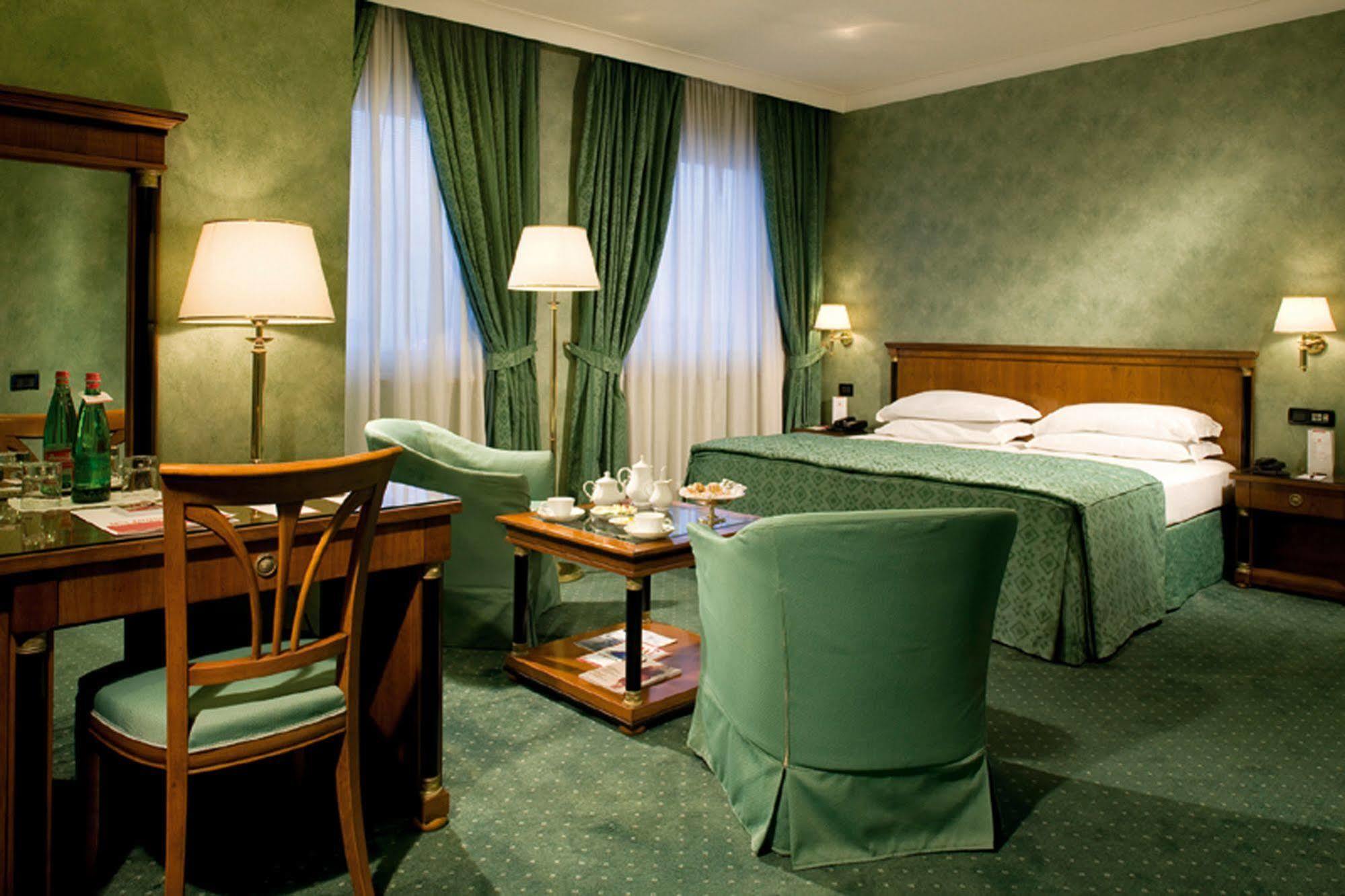 Ramada By Wyndham Naples Hotel Quarto foto